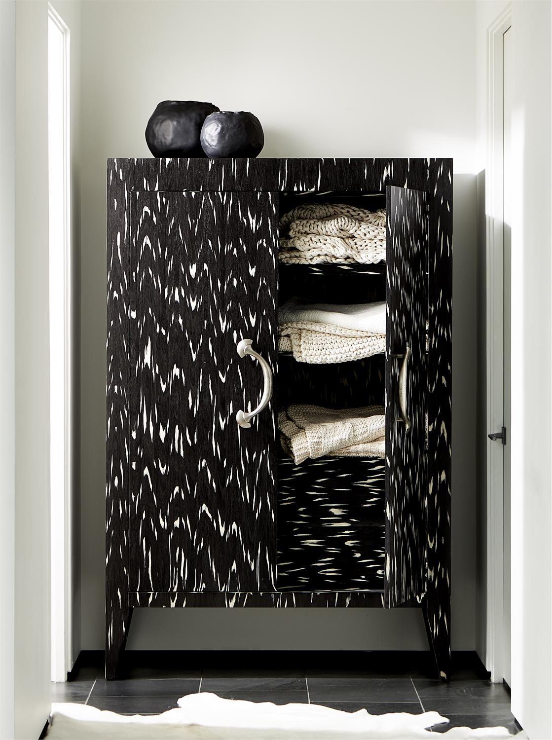 Trianon Armoire