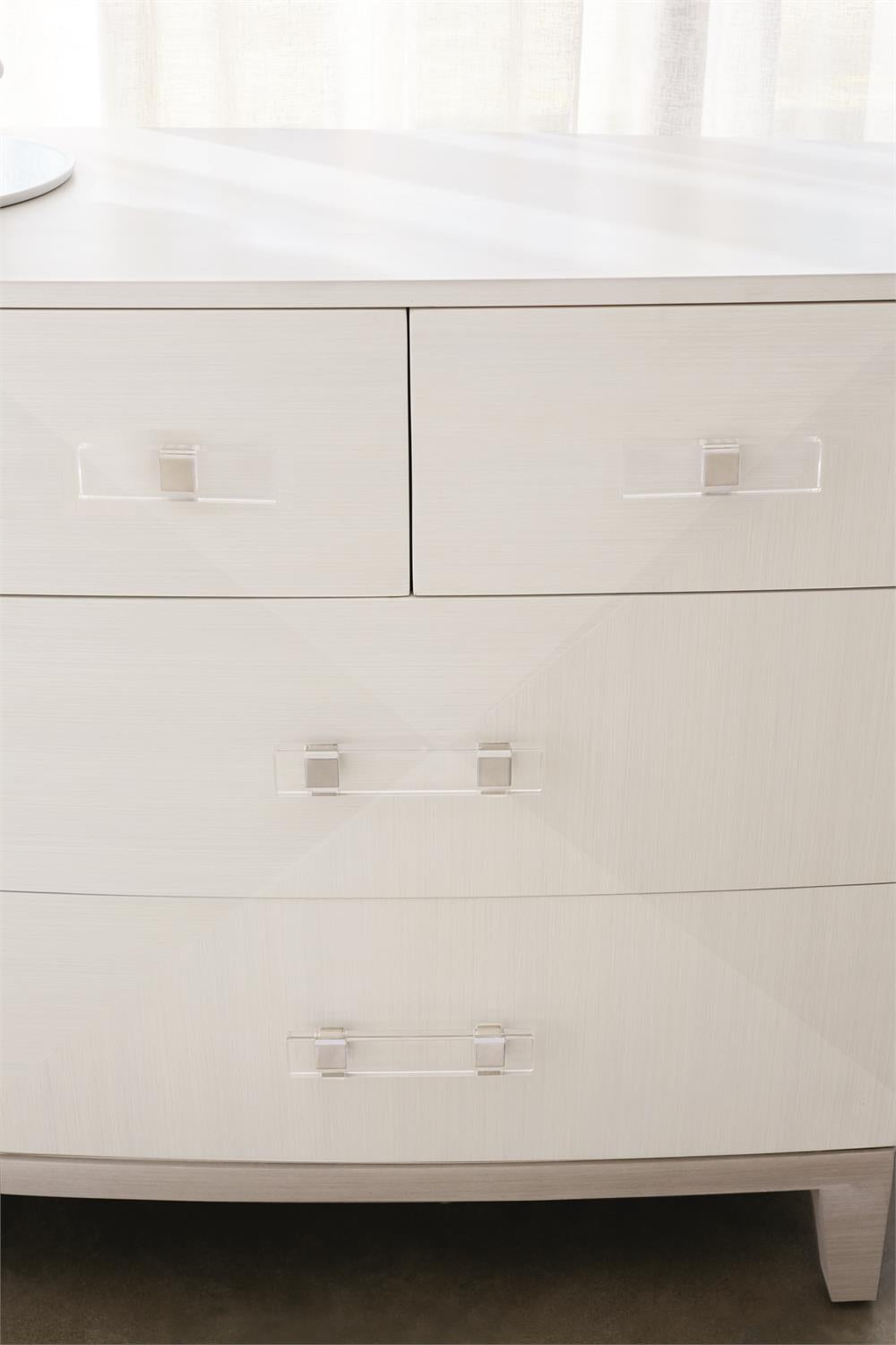 Axiom Dresser
