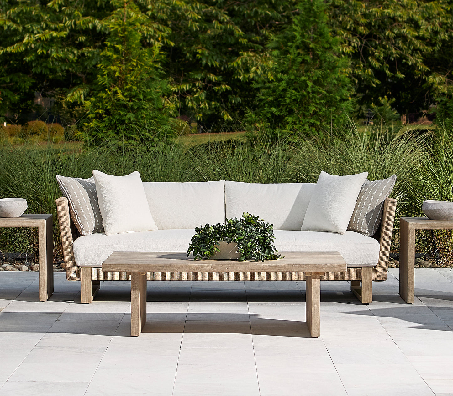 Praia Outdoor Sofa