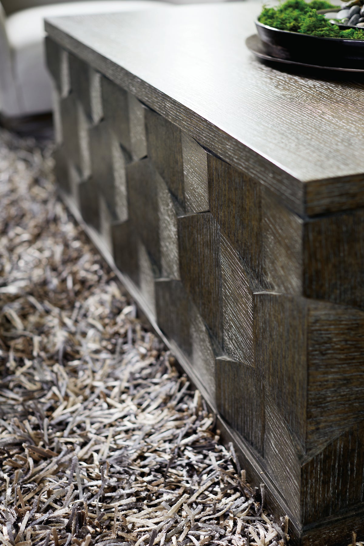 Linea Cocktail Table